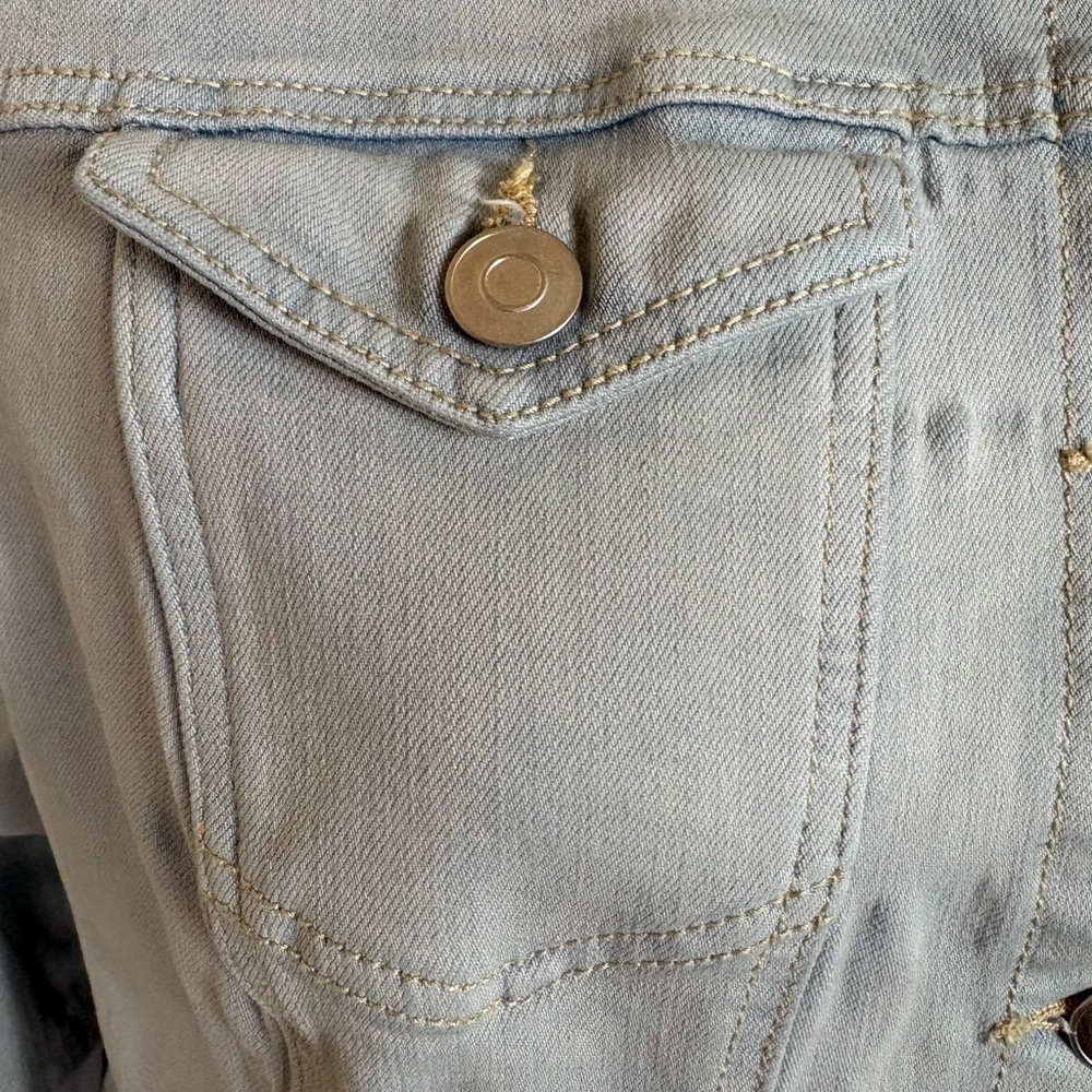 Time and Tru Jean Denim Jacket Women's XL (16-18) Light Blue wash Trucker Jean - Picture 4 of 16